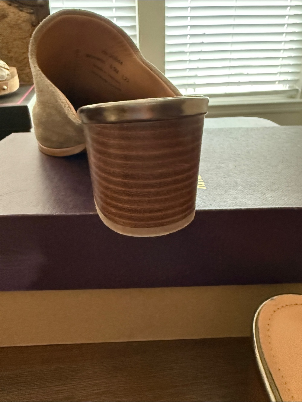 Mules - Picture 2 of 4